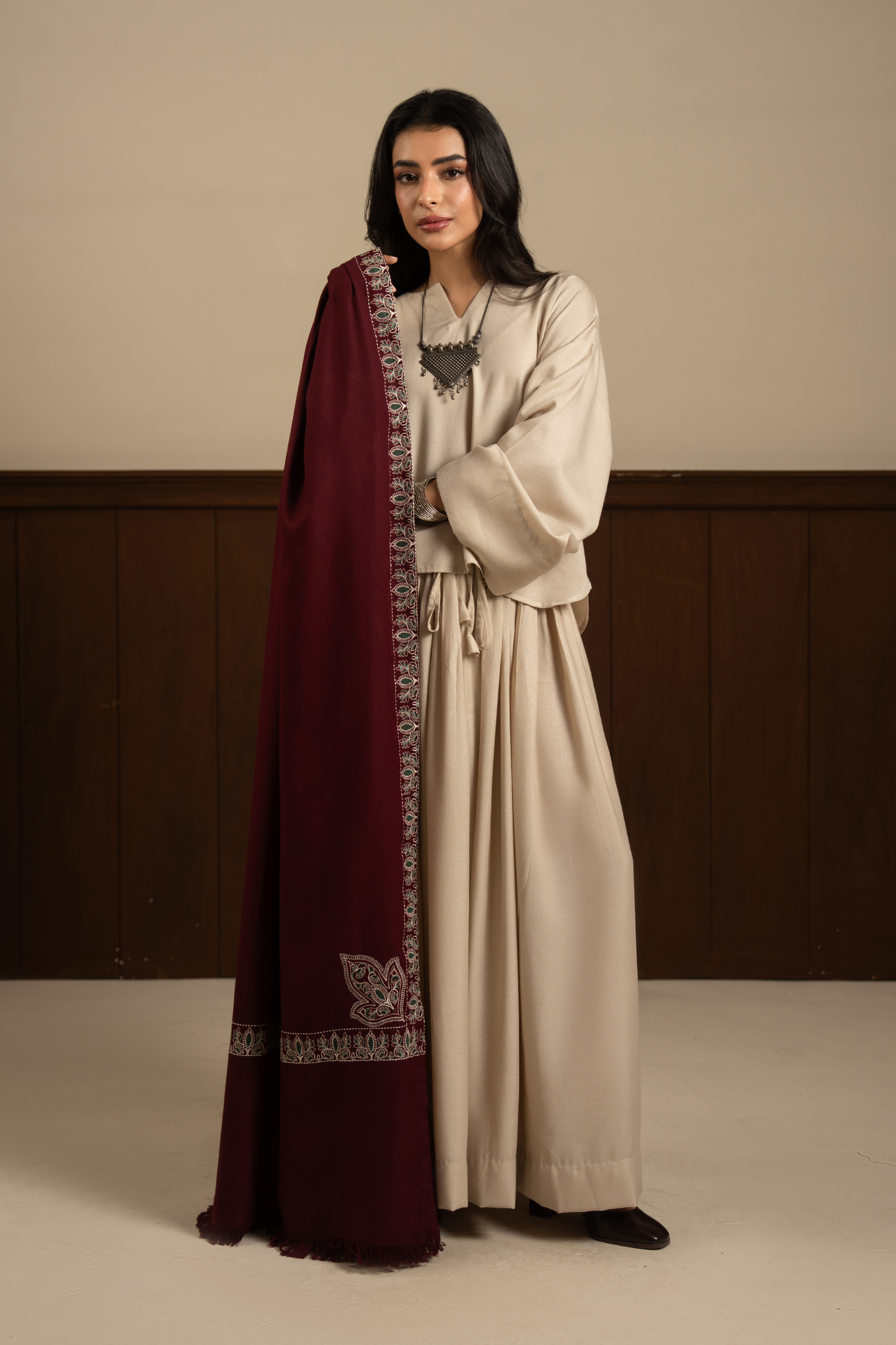 MAROON SHAWL